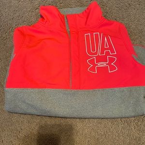 Under armour sweatshirt